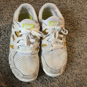 Nike Free Runs White and Yellow Sneakers